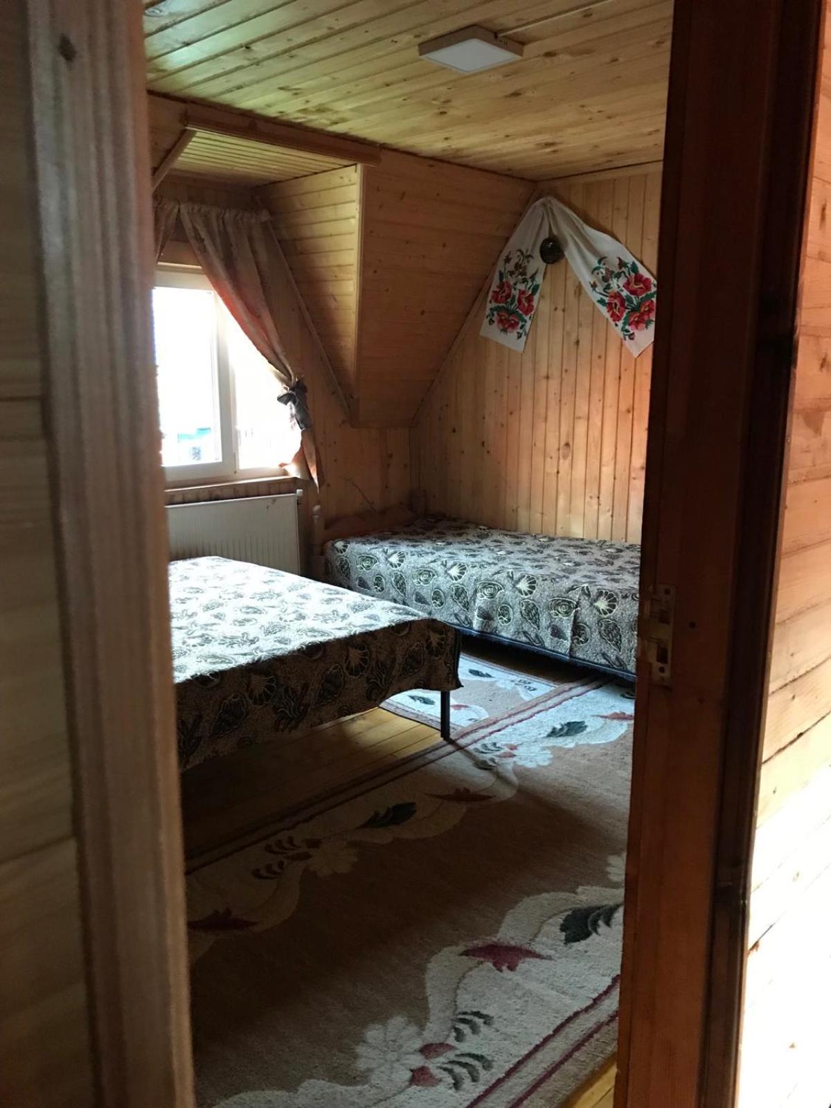 У Олега Hotel Verkhne-Studenyy Luaran gambar