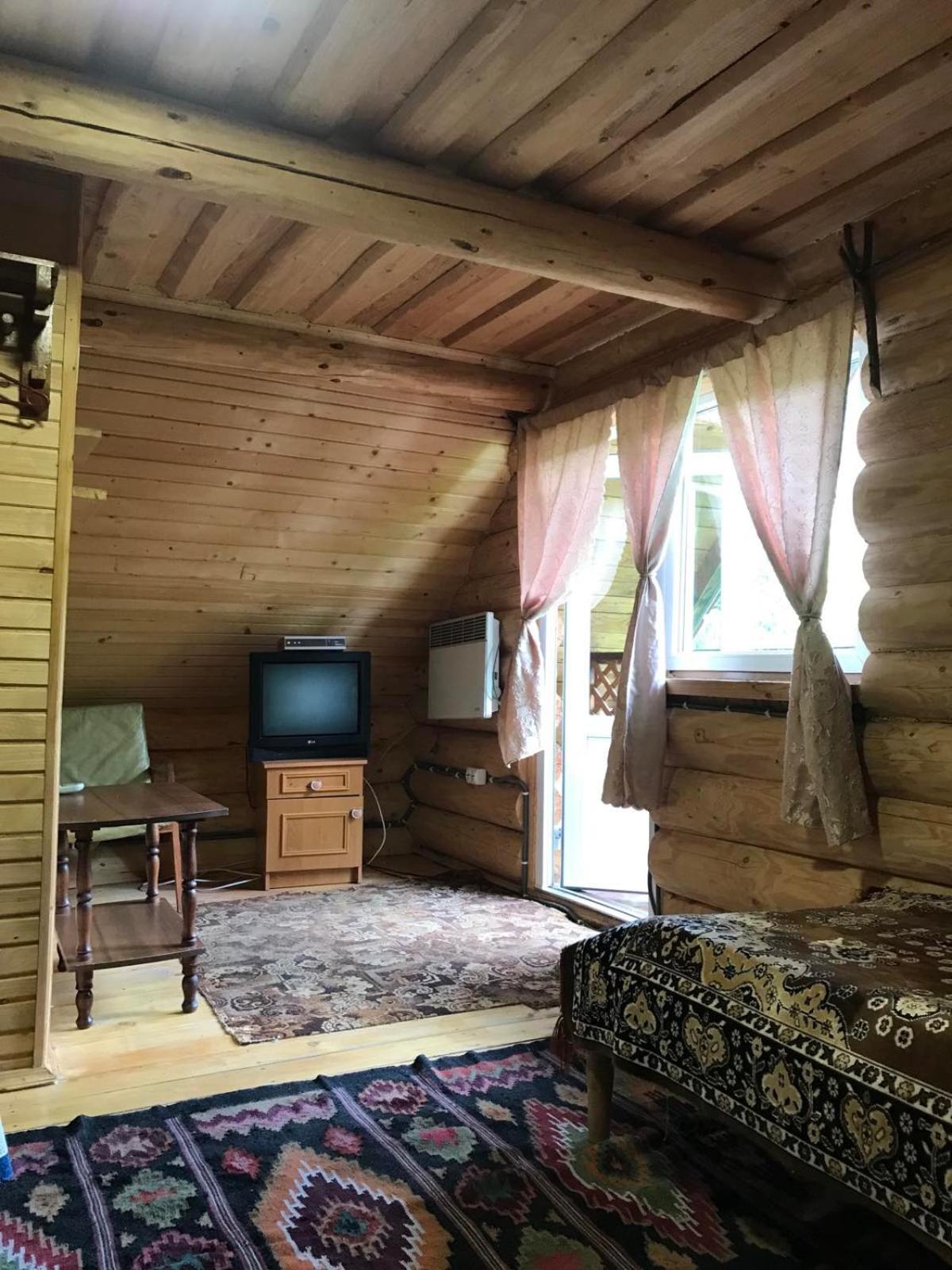 У Олега Hotel Verkhne-Studenyy Luaran gambar