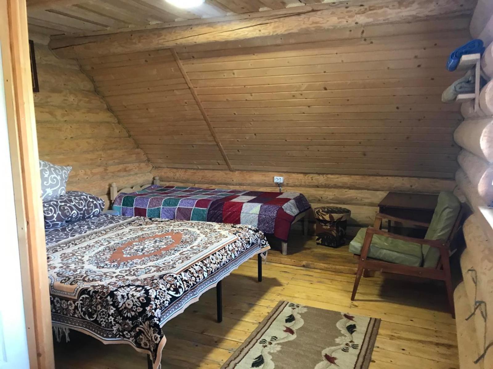 У Олега Hotel Verkhne-Studenyy Luaran gambar